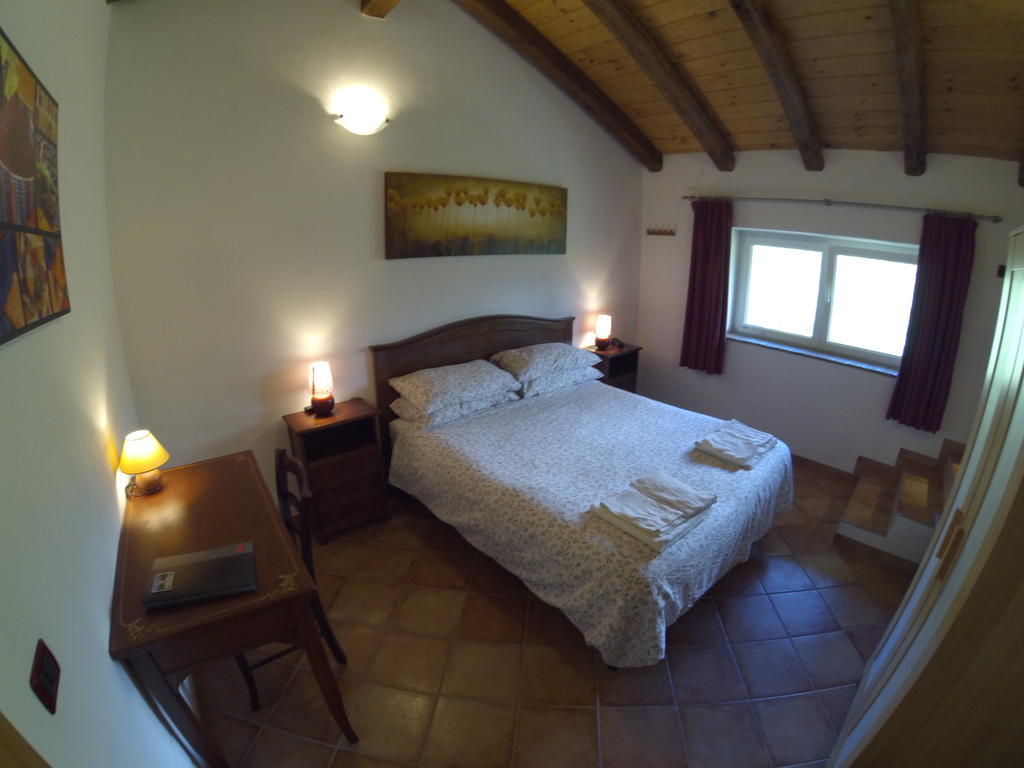 Al Campo Di Sotto Bed & Breakfast Buia Room photo